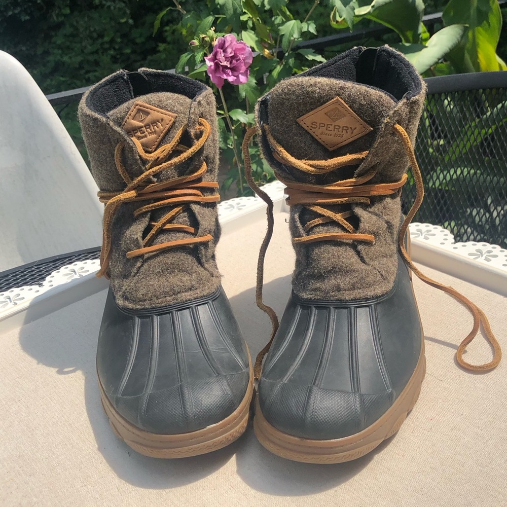 Sperry Topsider,Quarter Saltwater Wedge Rain/ Winter Duck Boots. Woman’s Size 10